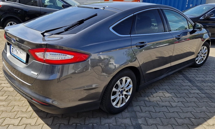 Ford Mondeo cena 44900 przebieg: 236000, rok produkcji 2015 z Wrocław małe 37